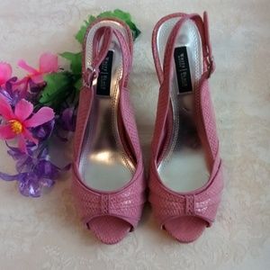 💣🔥White House Black Market heels